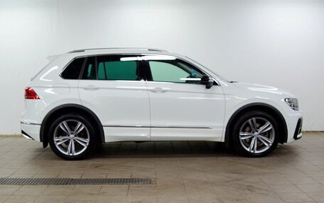 Volkswagen Tiguan II, 2019 год, 2 380 000 рублей, 4 фотография