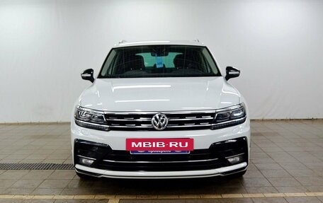 Volkswagen Tiguan II, 2019 год, 2 380 000 рублей, 5 фотография