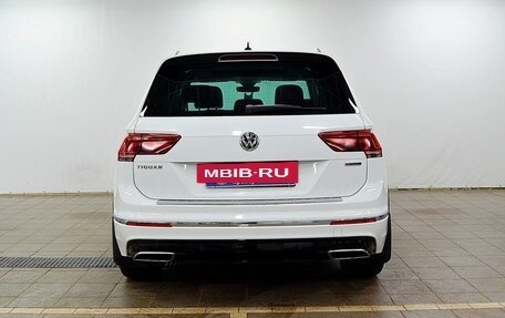 Volkswagen Tiguan II, 2019 год, 2 380 000 рублей, 6 фотография