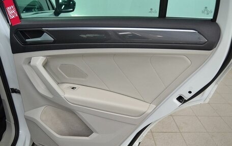 Volkswagen Tiguan II, 2019 год, 2 380 000 рублей, 23 фотография