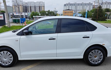 Volkswagen Polo VI (EU Market), 2018 год, 740 000 рублей, 2 фотография
