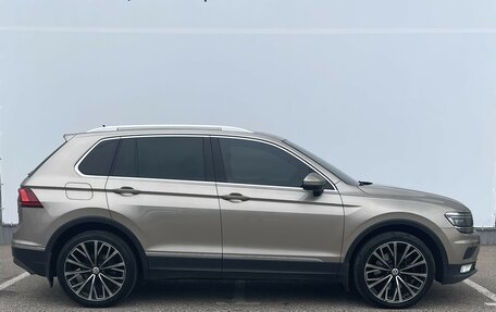 Volkswagen Tiguan II, 2017 год, 2 640 000 рублей, 4 фотография