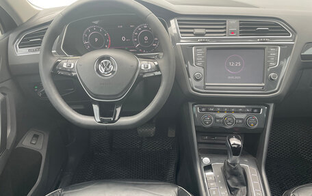 Volkswagen Tiguan II, 2017 год, 2 640 000 рублей, 12 фотография