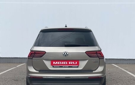Volkswagen Tiguan II, 2017 год, 2 640 000 рублей, 6 фотография