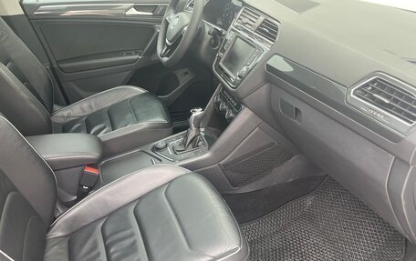 Volkswagen Tiguan II, 2017 год, 2 640 000 рублей, 26 фотография