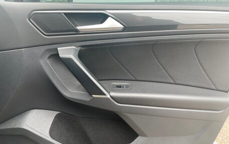Volkswagen Tiguan II, 2017 год, 2 640 000 рублей, 25 фотография
