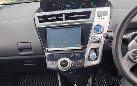 Toyota Prius Alpha I (ZVW40/41), 2015 год, 1 670 000 рублей, 6 фотография