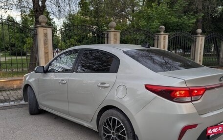 KIA Rio IV, 2017 год, 900 000 рублей, 3 фотография