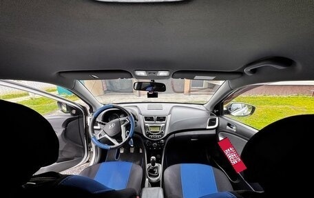 Hyundai Solaris II рестайлинг, 2012 год, 725 000 рублей, 6 фотография