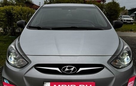 Hyundai Solaris II рестайлинг, 2012 год, 725 000 рублей, 8 фотография