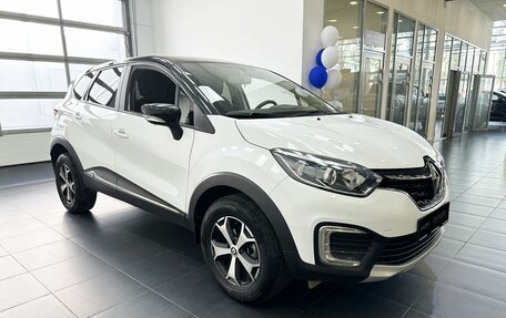 Renault Kaptur I рестайлинг, 2020 год, 1 660 000 рублей, 3 фотография
