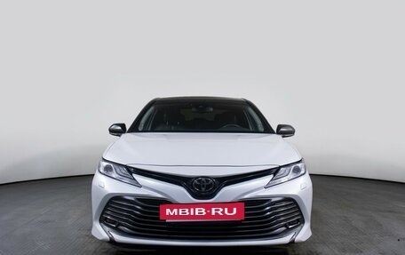 Toyota Camry, 2020 год, 2 890 000 рублей, 2 фотография