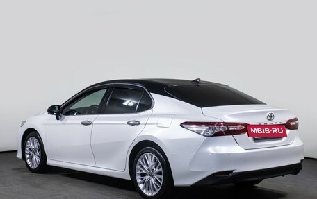 Toyota Camry, 2020 год, 2 890 000 рублей, 7 фотография
