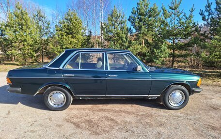 Mercedes-Benz W123, 1981 год, 450 000 рублей, 6 фотография