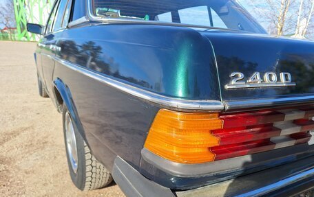 Mercedes-Benz W123, 1981 год, 450 000 рублей, 4 фотография