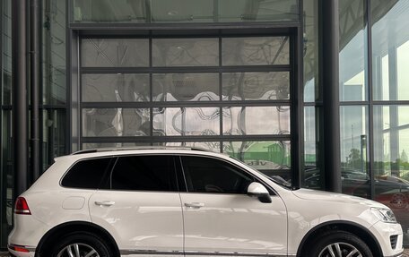 Volkswagen Touareg III, 2015 год, 3 500 000 рублей, 4 фотография