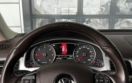Volkswagen Touareg III, 2015 год, 3 500 000 рублей, 14 фотография
