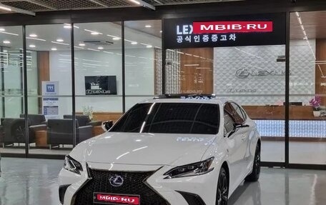 Lexus ES VII, 2022 год, 4 700 000 рублей, 1 фотография
