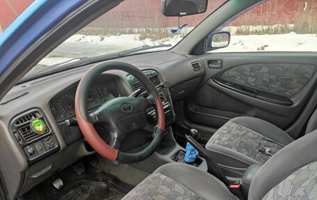 Toyota Avensis III рестайлинг, 1999 год, 155 000 рублей, 9 фотография