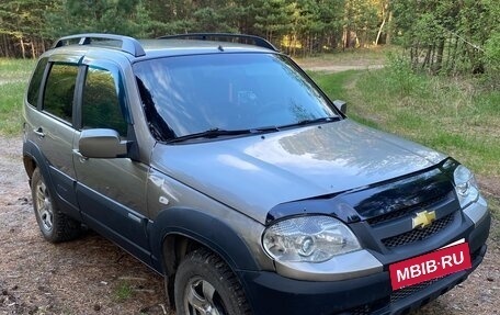 Chevrolet Niva I рестайлинг, 2011 год, 519 000 рублей, 4 фотография