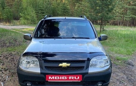 Chevrolet Niva I рестайлинг, 2011 год, 519 000 рублей, 5 фотография