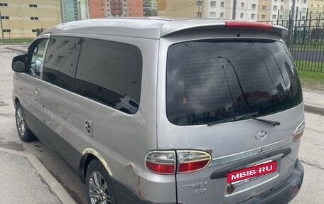 Hyundai Starex I рестайлинг, 2004 год, 525 000 рублей, 4 фотография