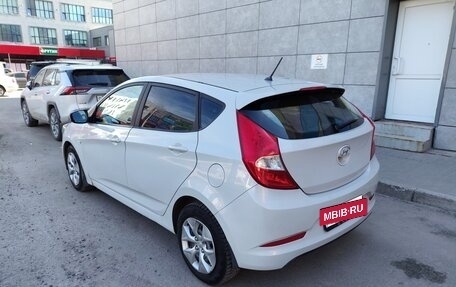 Hyundai Solaris II рестайлинг, 2015 год, 749 000 рублей, 4 фотография