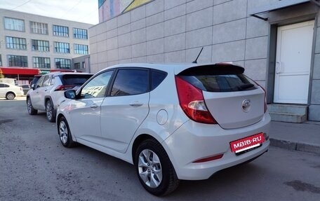 Hyundai Solaris II рестайлинг, 2015 год, 749 000 рублей, 5 фотография