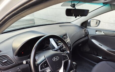 Hyundai Solaris II рестайлинг, 2015 год, 749 000 рублей, 15 фотография