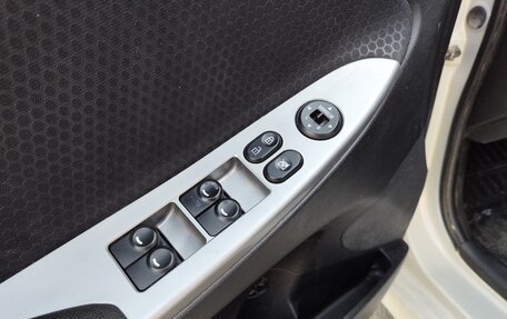 Hyundai Solaris II рестайлинг, 2015 год, 749 000 рублей, 17 фотография