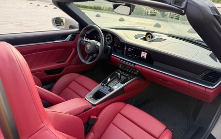 Porsche 911, 2020 год, 28 000 000 рублей, 11 фотография