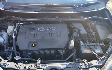 Toyota Wish II, 2013 год, 1 420 000 рублей, 14 фотография