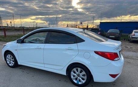 Hyundai Solaris II рестайлинг, 2016 год, 950 000 рублей, 2 фотография