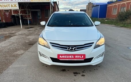 Hyundai Solaris II рестайлинг, 2016 год, 950 000 рублей, 5 фотография