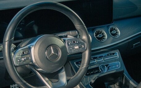 Mercedes-Benz E-Класс, 2020 год, 4 200 000 рублей, 10 фотография