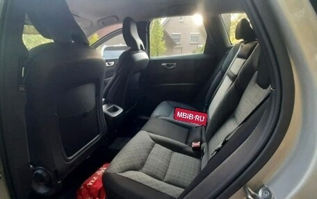 Volvo XC60 II, 2022 год, 3 310 000 рублей, 9 фотография