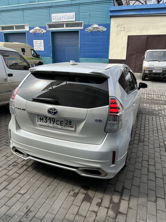Toyota Prius Alpha I (ZVW40/41) рестайлинг, 2016 год, 1 700 000 рублей, 9 фотография
