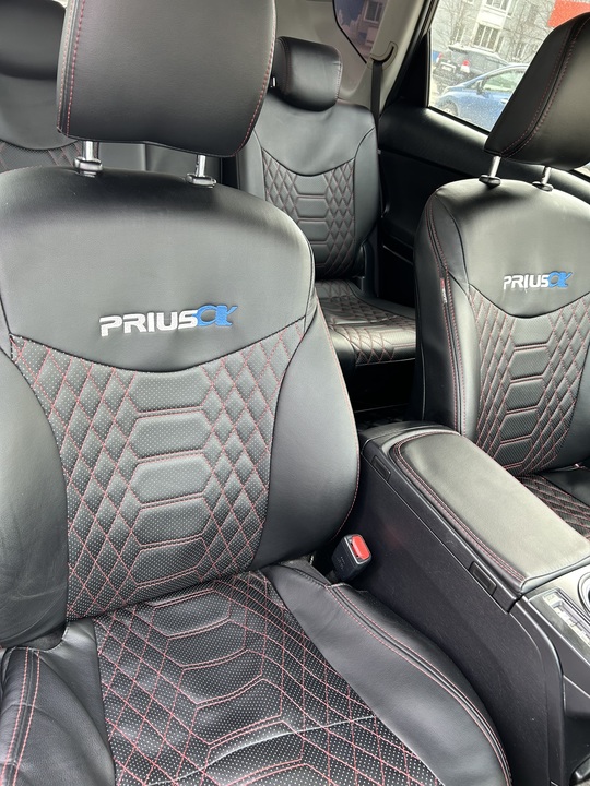 Toyota Prius Alpha I (ZVW40/41) рестайлинг, 2016 год, 1 700 000 рублей, 4 фотография