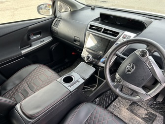 Toyota Prius Alpha I (ZVW40/41) рестайлинг, 2016 год, 1 700 000 рублей, 1 фотография