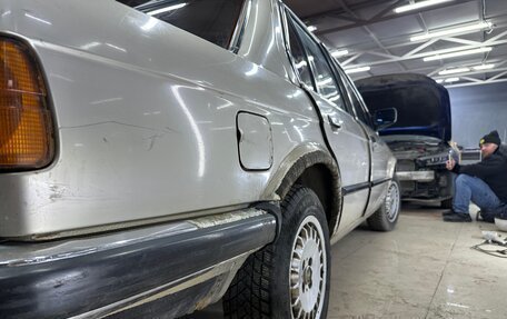 BMW 3 серия, 1984 год, 545 000 рублей, 12 фотография