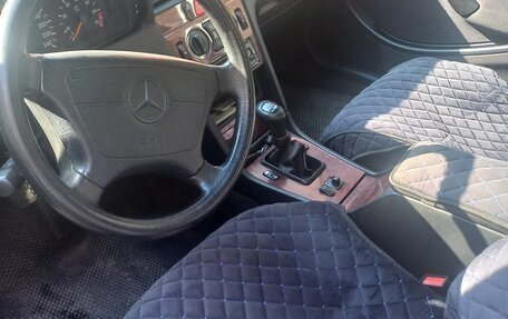 Mercedes-Benz C-Класс, 1997 год, 450 000 рублей, 11 фотография