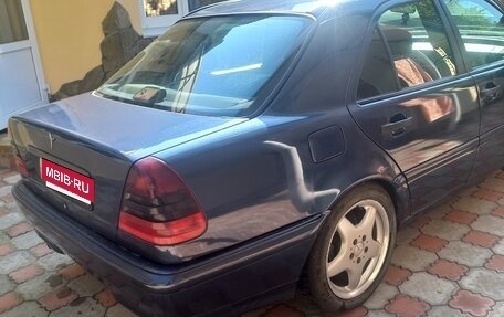 Mercedes-Benz C-Класс, 1997 год, 450 000 рублей, 2 фотография