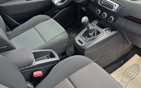 Renault Scenic III, 2012 год, 899 000 рублей, 17 фотография