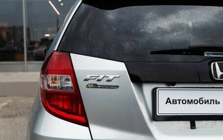 Honda Fit III, 2011 год, 990 000 рублей, 10 фотография