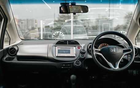 Honda Fit III, 2011 год, 990 000 рублей, 11 фотография