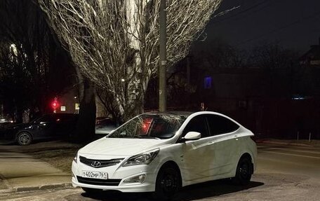 Hyundai Solaris II рестайлинг, 2014 год, 950 000 рублей, 2 фотография