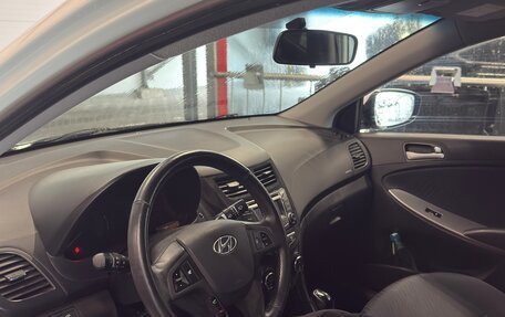 Hyundai Solaris II рестайлинг, 2014 год, 950 000 рублей, 6 фотография