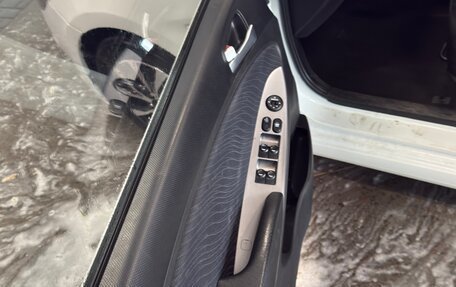 Hyundai Solaris II рестайлинг, 2014 год, 950 000 рублей, 8 фотография