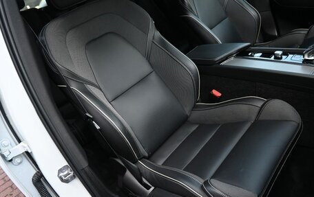 Volvo XC60 II, 2022 год, 4 200 000 рублей, 14 фотография