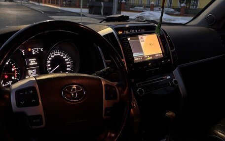 Toyota Land Cruiser 200, 2012 год, 4 500 000 рублей, 5 фотография